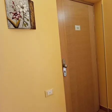Отель Amaryllis